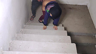 Girlfriend Fucked on Stairs-blowjob Doggy Style Hardcore