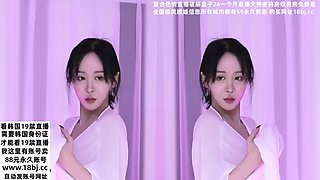 Good-looking Korean female anchor masturbates Korean+BJ live broadcast, ass, stockings, doggy style, Internet celebrity, oral sex, goddess, black stockings, peach butt Season 9