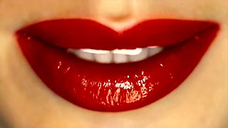 Sexy Milf Alyssia Vera takes it in the ass for Valentine's Day