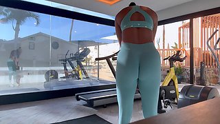 Fit Teen 18+ Bubble But Fucks Her Personal Trainer After The Gym