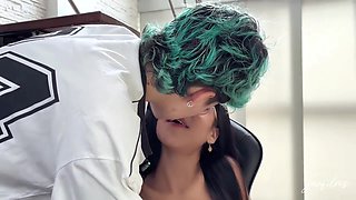 Tienes El Toto Dandole Con El Domi Hasta Que Saque Un Delicioso Squirt - Lesbian Fingering And Gordo