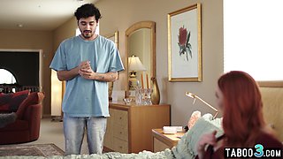 Dude sends knob pic to his cougar stepmom