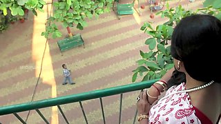 Amoral Indian MILF erotic movie