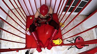 Amateur Foot Fetish Girlfriend Sucks and gives a Footjob