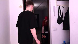 Delivery girl thanks with a hot threesome and sex doll