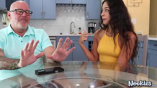 Luxe la Fox Fucks Matures Man NOOKIES