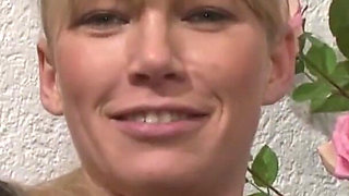 Hey Blondi, do you like hot photos and more?