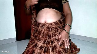 Desi village woman kissed me 4K Vi ear to press her big boobs, enjoyed bath, inserted whole dick in my pussy but didnt ejaculate