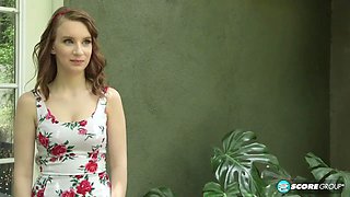 Inexperienced brunette teen gets fucked hard and moans as she receives a big creampie.
