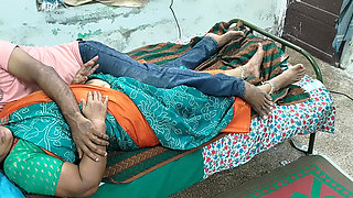 Step Sister and I Were Relaxing on the Bed When He Was Shocked to Think That I Suddenly Wanted to Have Sex with Him.