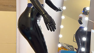 Latex Asmr, Ass Shaking and High Heels Training on My Treadmill