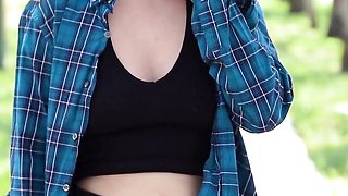 Smiling Violet Spice's handjob action