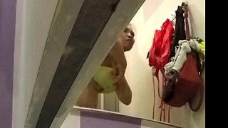 Horny fat arab housewife fingered on amateur hidden cam