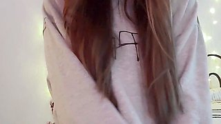 Petite small tit babe with perfect pussy masturbates