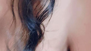 Pakistani hot model Zara khan showimg her big watermelon