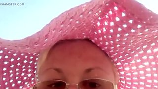 Putarankahotmilf Naked Beach Webcam - Peeing Outdoor & Golden Shower Close-Up