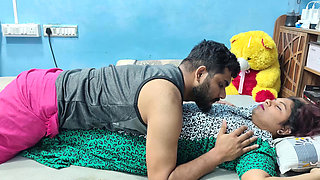 Mallu Wife Pussy Rub and Kissing with Boobs Press and Kiss Romance by Husband