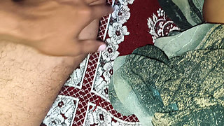 Indian green saree me sexy Hot big boobs