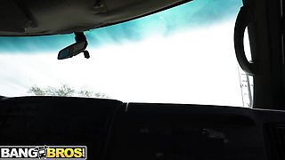 Inveigling Brickzilla and Annie Archer at cock sucking xxx