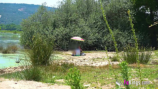 Cruising and Sex on the Beach. Elena De La Vega Has Sex with a Stranger in Public on Fakings