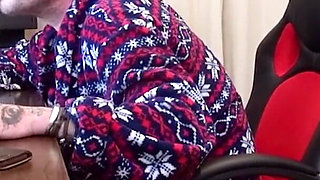 Fit stepmom Jess catch stepson Jerk and help him with first time fuck