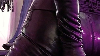 Femdom Facestting Eva Latex Fetish Mistress Footjob BDSM Pvc Slave High Heels Boots