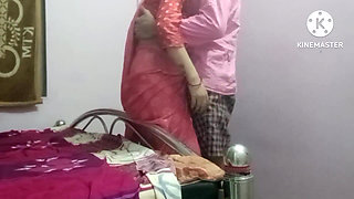 Bhabi Got Ready and Took Out Her Chut Ki Pani From Her Brother-in-law.