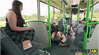 Hot And Leaking Sex In The Bus With Vitoria Von Teese