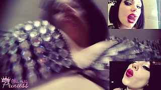 Let's fantasize about my sexy big pink lips