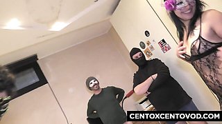 Sexy lady's coppie scene