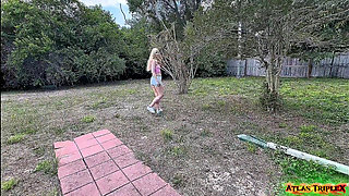 Backyard Blowjobs - Episode 4 winter Flyn