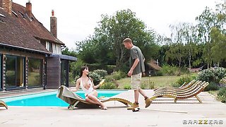 Reina O'Hara gets fucked on a sun lounger by the pool