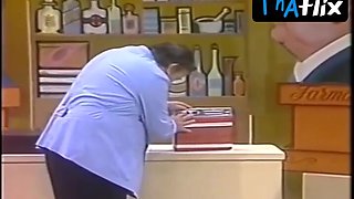 Amalia Yuyito Gonzalez Funbags Gig in Hiperhumor