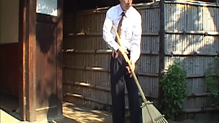 P128G06 A daughter working as a maid in the home of a large suburban landowner in the early Showa period. One night, the young master and his wife teach her sexual lessons... 3PSEX brings pleasure to first-time experiences!