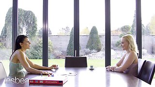 Marilyn and Tiny's lesbian trailer