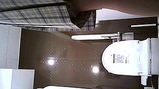 Amateur Asian Webcam Strip Masturbation