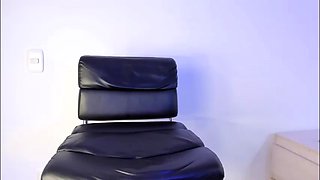 Tranny Masturbating By Stroking Big Cock