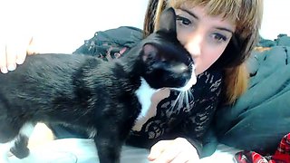 Hot amateur webcam teen masturbates for their fans