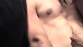 Deep-Throating American-Aussie MILF Gives Amazing Blowjob