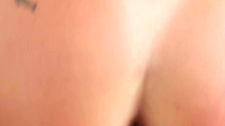 Best Friend Plays Truth or Dare - Selina Bentz