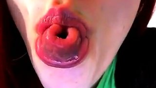 Beautiful Tongue - Amateur Pussy Webcam Solo