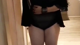 Hotwife Dancing Mood