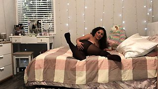 Brunette Solo Webcam Masturbation