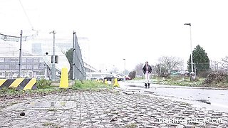 Crazy outdoor pissing session with a flexible girlfriend Mini Mitzi X