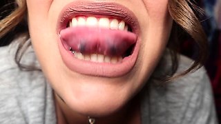 Pulled amateurs close up car sex