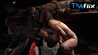 Victoria De Mare Arse, Titties Episode in Pigster