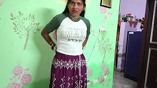 I was cleaning the house, I was on the boss and my back was hurting a lot, my boss give me relief, Full Hindi Viral Video