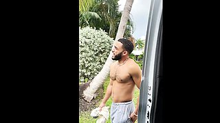 Fan Bus Valerica Steele Random Jogger Gets To Smash Baddie