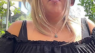 Good Morning, Goddess - Brazilian BBW MILF Outdoor Smoking Ritual