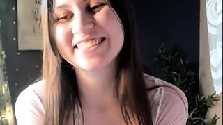 Amateur Webcam Teen Masturbates And Teases